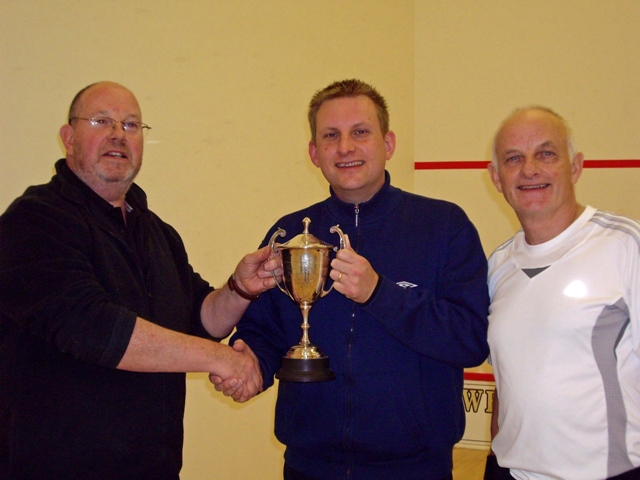 Peter Robertson Trophy 2011